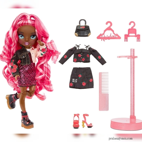 Rainbow High Daria Roselyn Doll - Picture 7 of 7